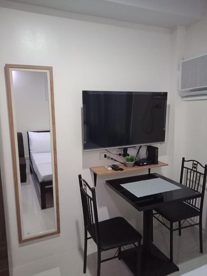 Cozy 1233 The Persimmon Studio Near Sm And Ayala Cebu Exterior photo