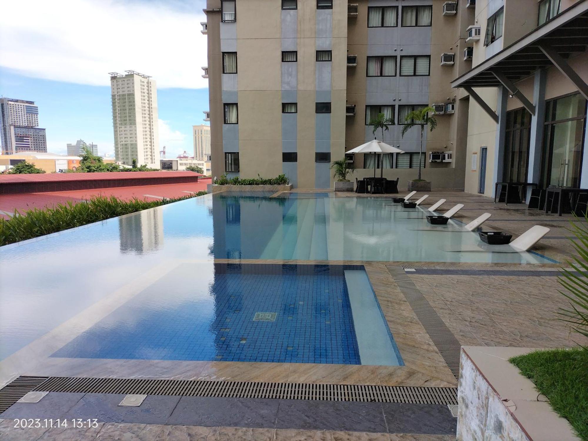 Cozy 1233 The Persimmon Studio Near Sm And Ayala Cebu Exterior photo